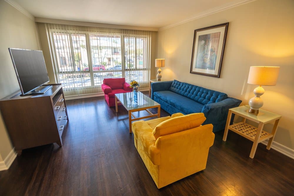 Cal Mar Hotel Suites — Photo 5